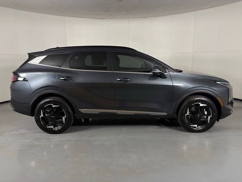 New 2026 Kia Sportage EX AWD/4WD image 9