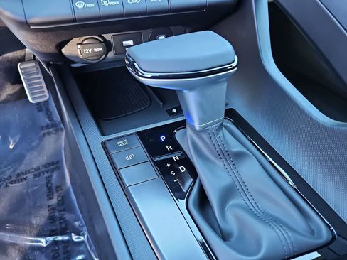 New 2026 Hyundai Elantra Sport FWD image 21