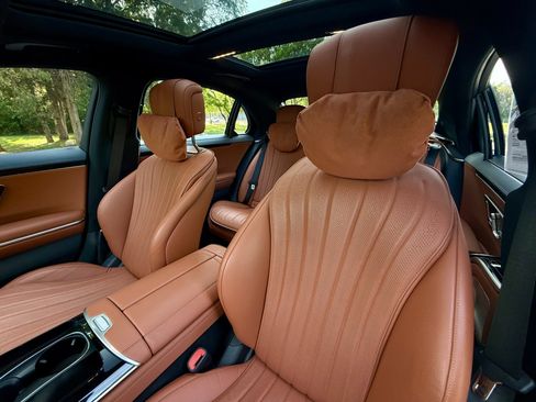 Used 2022 Mercedes-Benz S 580 4MATIC Sedan image 11