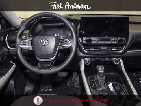 Certified 2025 Toyota Grand Highlander FWD image 7