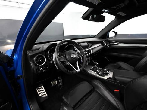 Used 2018 Alfa Romeo Stelvio Ti Sport image 36