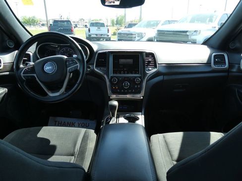 Used 2017 Jeep Grand Cherokee Laredo w/ Quick Order Package 23E image 20