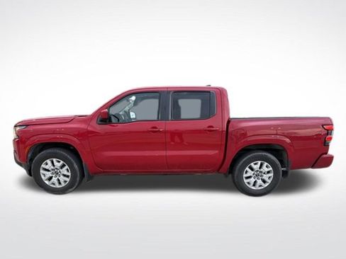 Used 2022 Nissan Frontier SV RWD image 5