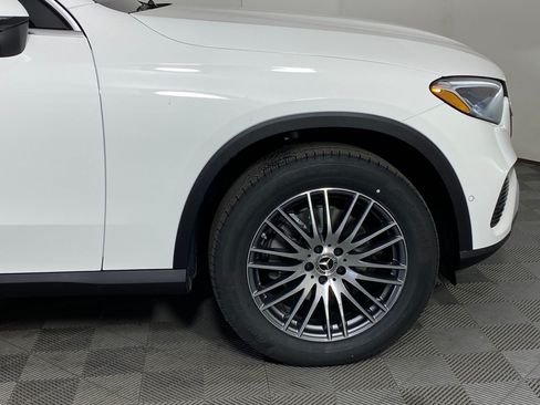 Used 2026 Mercedes-Benz GLC 300 4MATIC image 11