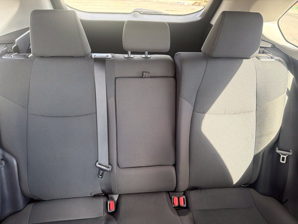 Used 2023 Toyota RAV4 LE AWD/4WD image 15