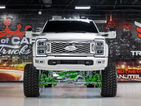 Used 2024 Ford F450 Limited w/ FX4 Off-Road Package AWD/4WD image 10