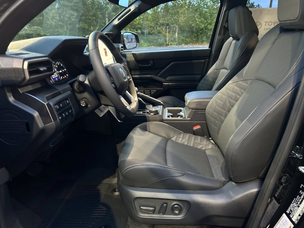 New 2026 Toyota 4Runner TRD Off-Road Premium AWD/4WD image 9