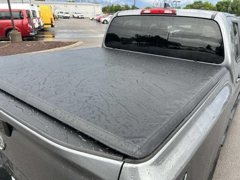 Used 2022 Nissan Frontier SV w/ Technology Package AWD/4WD image 16