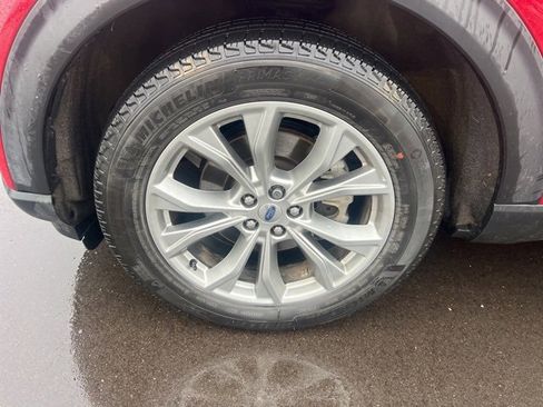 Used 2023 Ford Explorer Limited w/ Limited Technology Package image 9