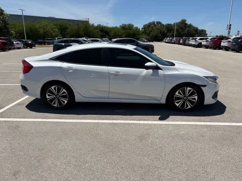 Used 2017 Honda Civic EX-T image 6