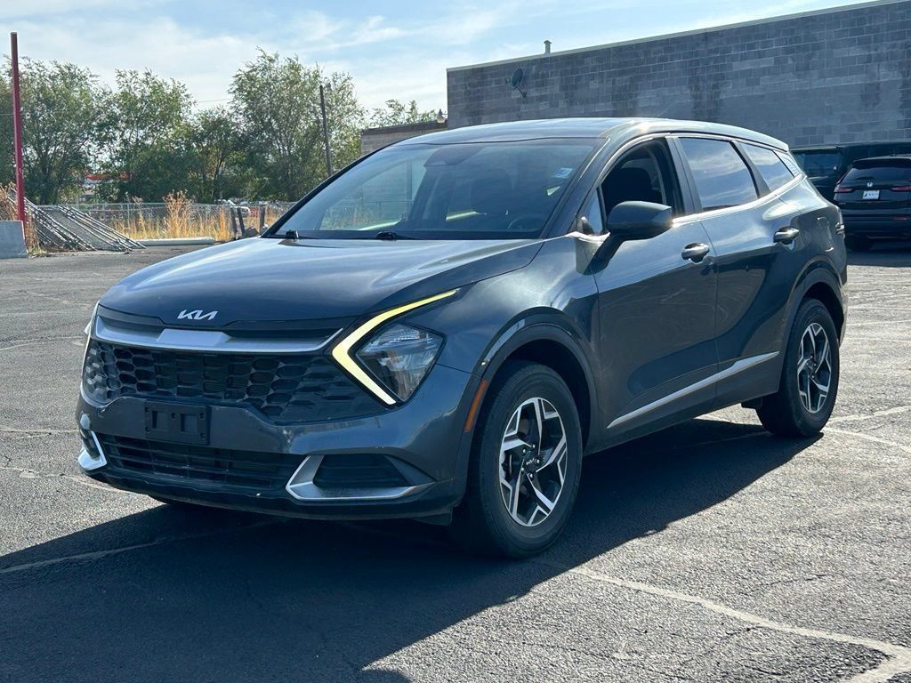 Used 2023 Kia Sportage LX AWD/4WD image 8