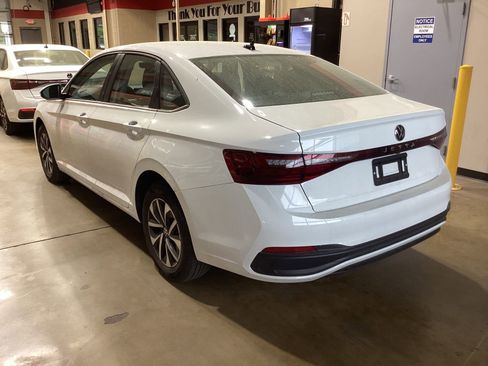 Used 2026 Volkswagen Jetta S FWD image 7