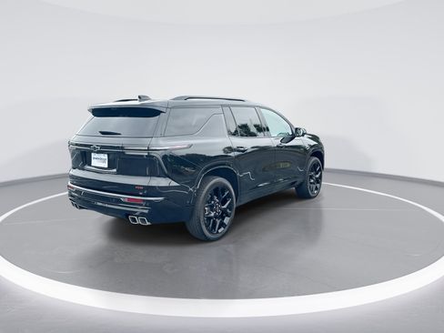Used 2024 Chevrolet Traverse RS AWD/4WD image 9