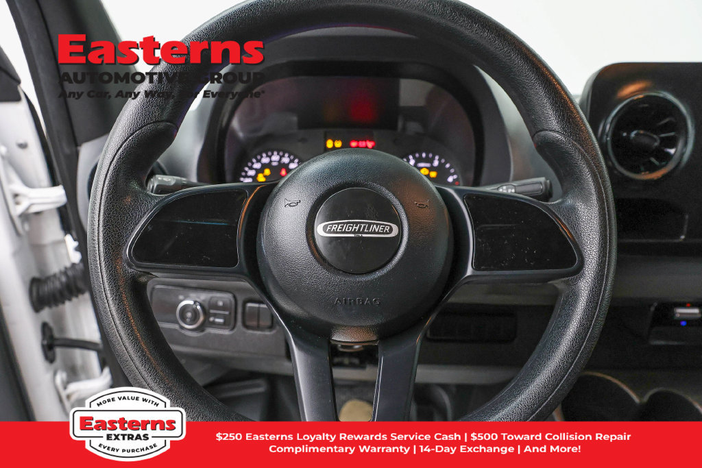 Used 2019 Freightliner Sprinter 2500 RWD image 11