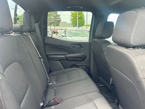 Used 2023 Chevrolet Colorado Trail Boss AWD/4WD image 17