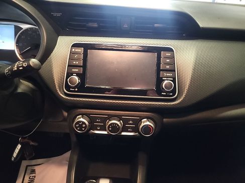 Used 2021 Nissan Kicks S image 13