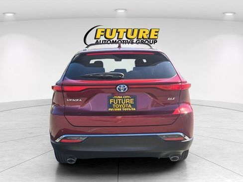 Certified 2023 Toyota Venza XLE AWD/4WD image 6