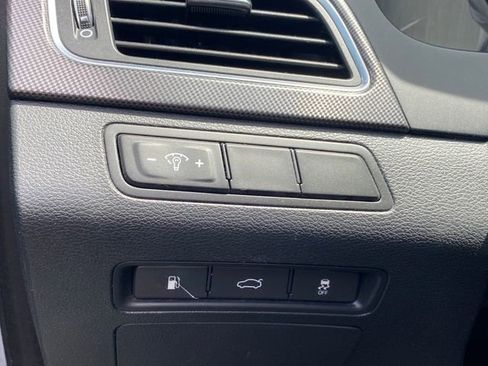Used 2017 Hyundai Sonata Sport w/ Value Edition Package 02 FWD image 11