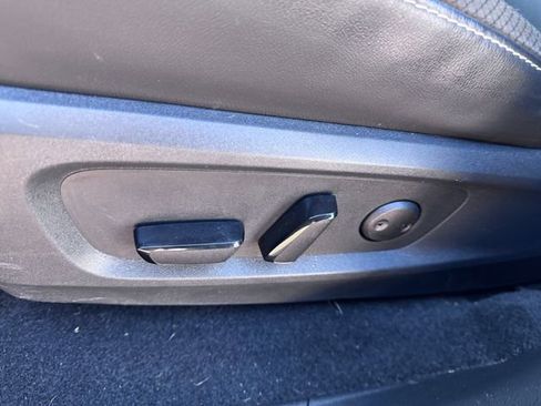 Used 2023 Nissan Pathfinder SL w/ SL Premium Package image 12