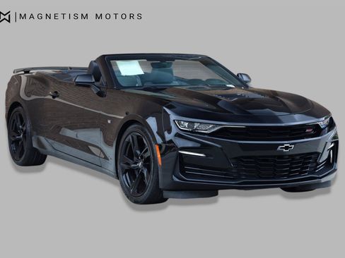 Used 2019 Chevrolet Camaro SS RWD image 10