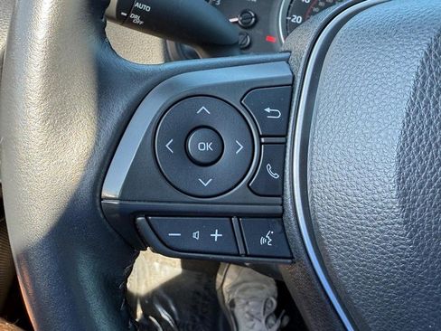 Used 2022 Toyota Corolla SE image 13