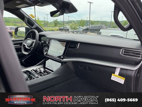 New 2026 Jeep Grand Wagoneer L Limited AWD/4WD image 26