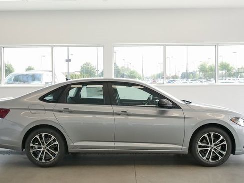 New 2025 Volkswagen Jetta Sport image 7