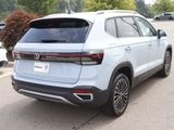 New 2025 Volkswagen Taos SE image 3