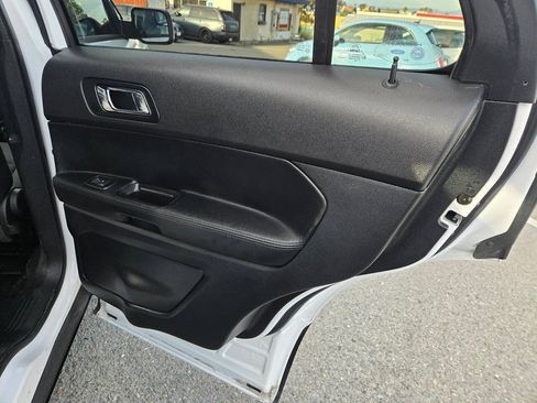 Used 2017 Ford Explorer 4WD Police Interceptor image 29