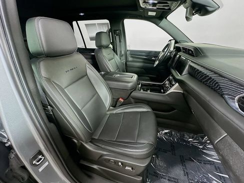 Used 2023 GMC Yukon Denali AWD/4WD image 38