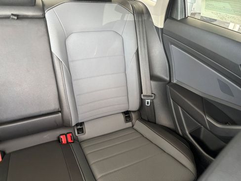 Used 2025 Volkswagen Jetta SE image 36