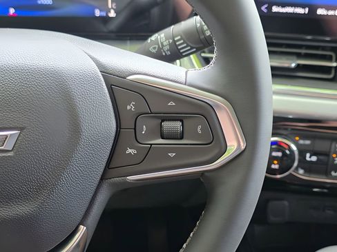New 2026 Chevrolet Trax LT w/ Midnight Edition FWD image 18