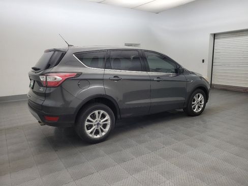 Used 2017 Ford Escape SE w/ SE Cold Weather Package FWD image 10