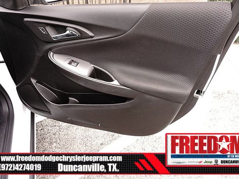 Used 2024 Chevrolet Malibu LT FWD image 39
