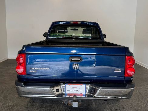 Used 2005 Dodge Dakota SLT w/ Trailer Tow Group AWD/4WD image 5