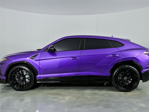 Used 2022 Lamborghini Urus image 8