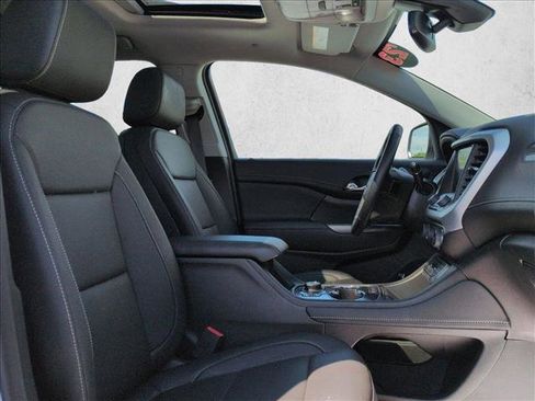 Used 2023 GMC Acadia SLT AWD/4WD image 19