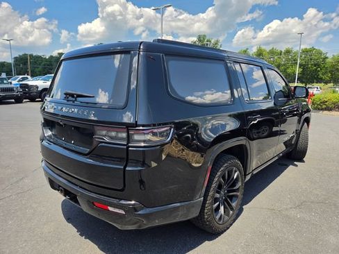 Used 2022 Jeep Grand Wagoneer Series II AWD/4WD image 19