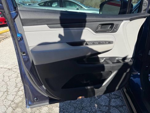 Used 2018 Honda Odyssey EX-L image 17