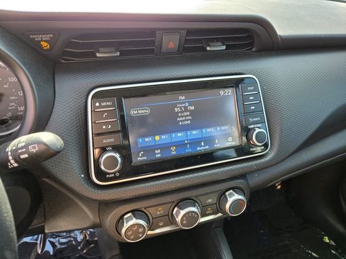 Used 2022 Nissan Kicks S w/ Interior Electronics Package FWD image 23