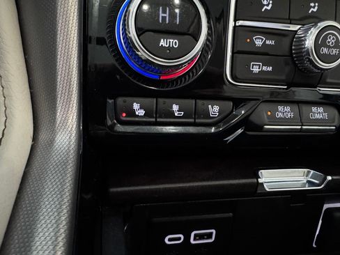 Certified 2024 GMC Yukon XL Denali w/ Max Trailering Package image 28