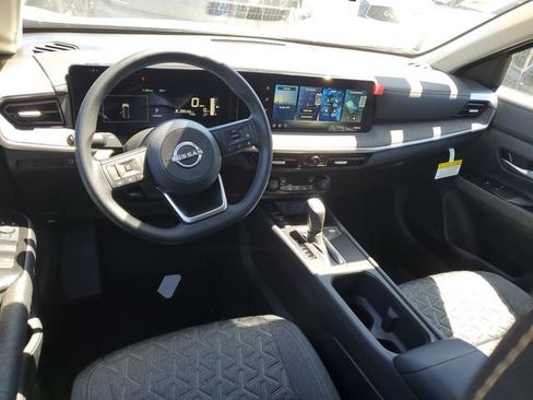 New 2026 Nissan Kicks SV w/ Charging Package FWD image 13