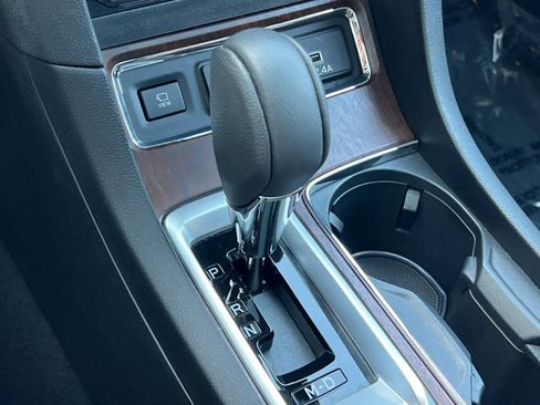 Used 2024 Subaru Ascent Touring image 24