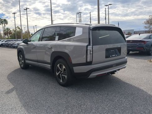 New 2026 Hyundai Ioniq 9 SE image 4