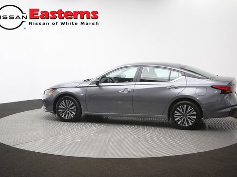 Used 2024 Nissan Altima 2.5 SV AWD/4WD image 62
