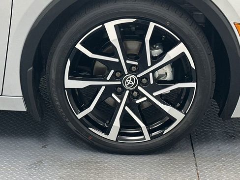 New 2026 Toyota Prius Plug-In Hybrid image 19