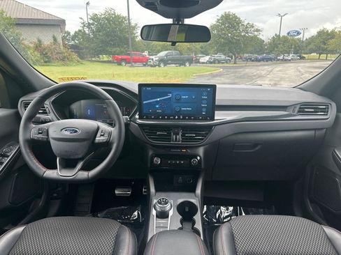 Used 2024 Ford Escape ST-Line w/ Tech Pack #1 AWD/4WD image 2