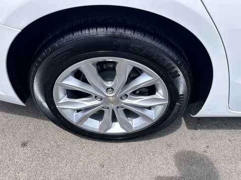 Used 2020 Chevrolet Malibu LT w/ Leather Package image 13