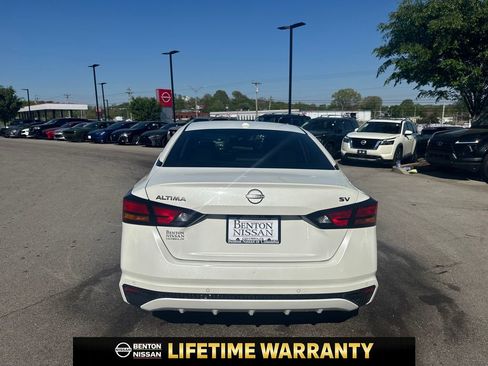 Used 2024 Nissan Altima 2.5 SV image 7