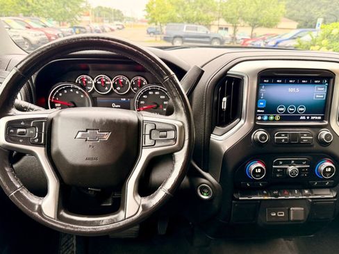 Used 2019 Chevrolet Silverado 1500 RST w/ All-Star Edition AWD/4WD image 10